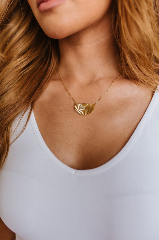 Waterproof Jewelry: Golden Fan Pendant Necklace