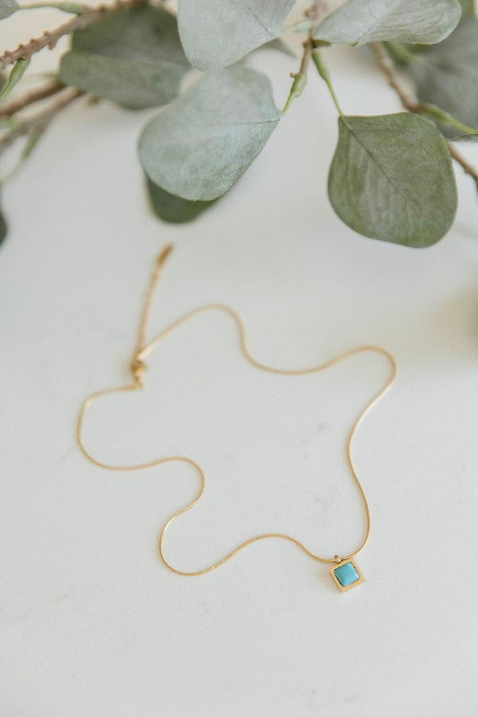 Waterproof Jewelry: Turquoise Pendant Necklace